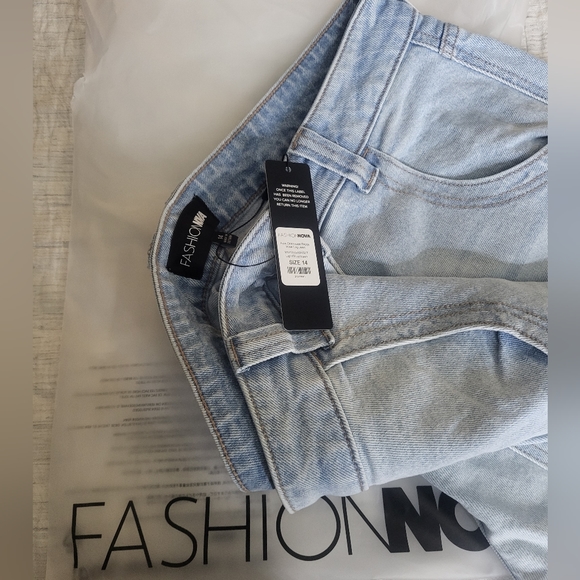 Fashion Nova Denim - Fashion Nova Jeans - New Obsession Baggy Wide Leg Jean - Light